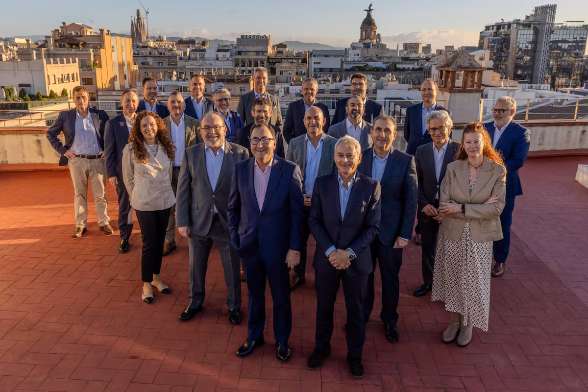 Aqualia y Agbar compiten por la gestión de 800 millones en suministro de agua en ocho municipios de Barcelona