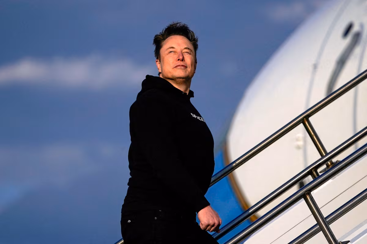 El Intrincado Juego de Musk y su Billón: Una Perspectiva Crítica » Revista Emprendimiento