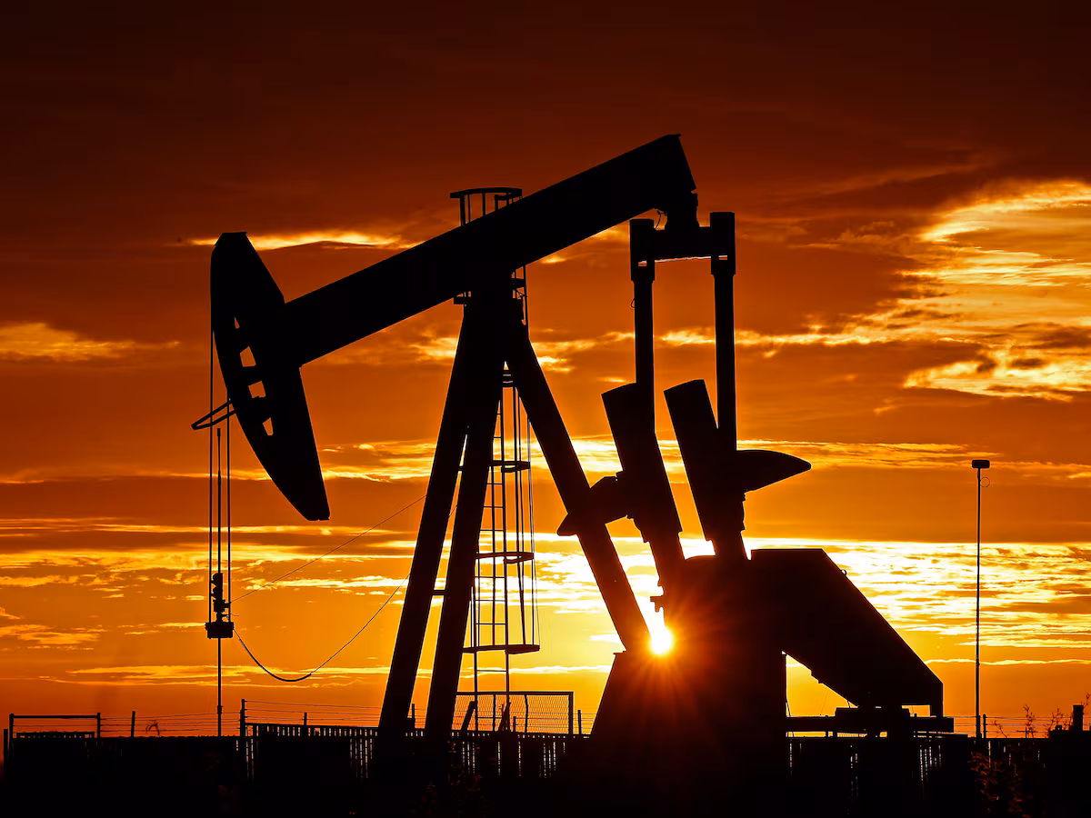 El Petróleo Barato Refuerza la Estabilidad Bursátil Ante Temores de Inflación » Revista Emprendimiento