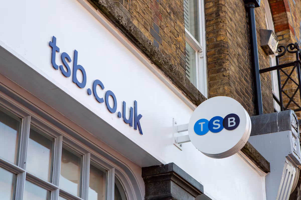 El Santander avanza con la adquisición de TSB tras la aprobación de la autoridad británica de competencia » Revista Emprendimiento