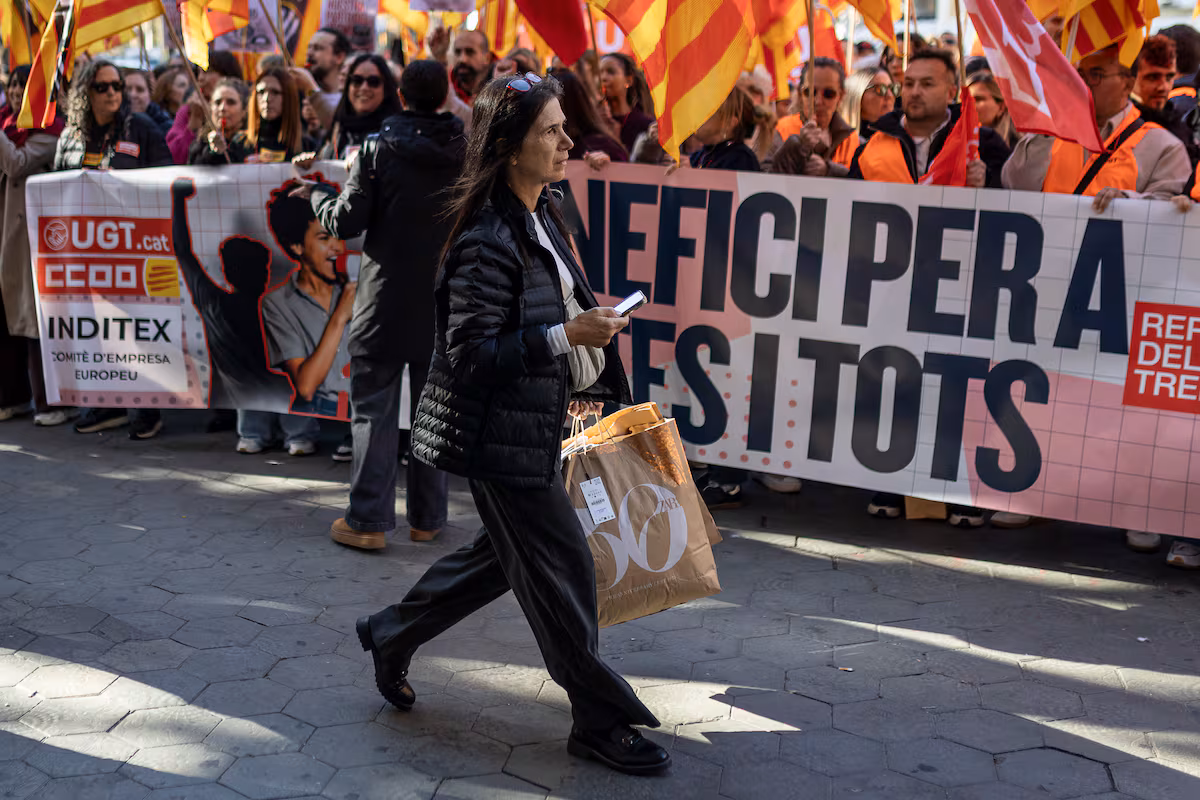 Empleados de Inditex en Europa exigen su parte de los beneficios: 'Nuestro esfuerzo impulsa el éxito de la empresa' » Revista Emprendimiento