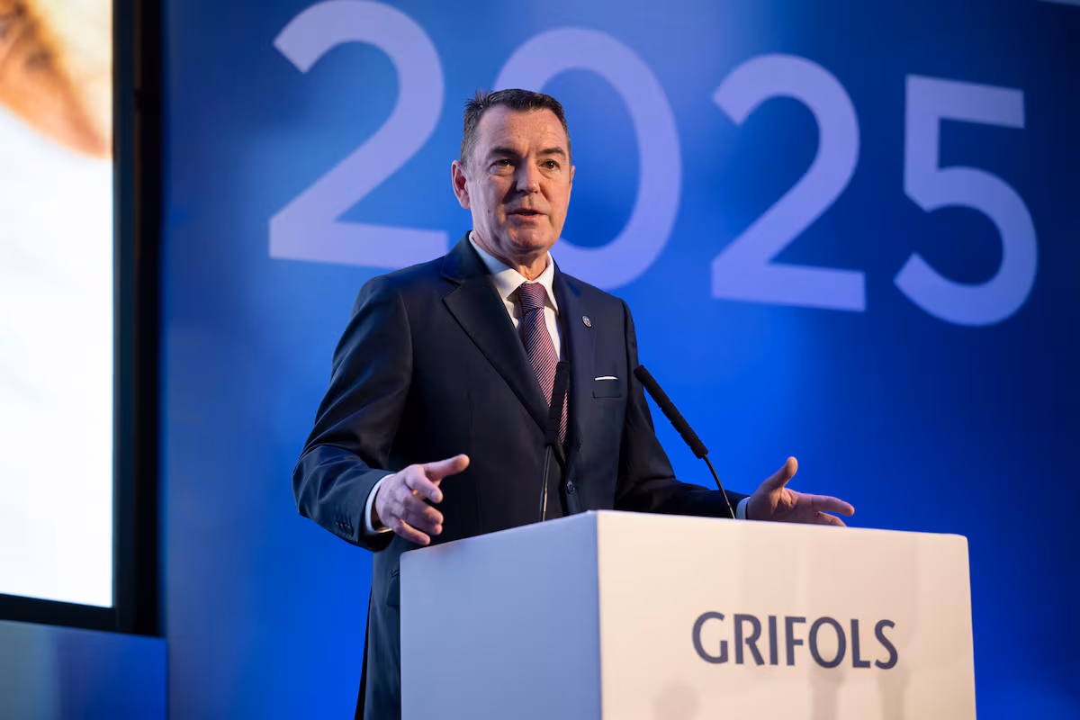 Grifols Incrementa Ingresos en un 9,1% y Reduce Apalancamiento Gracias a Mayor Generación de Caja