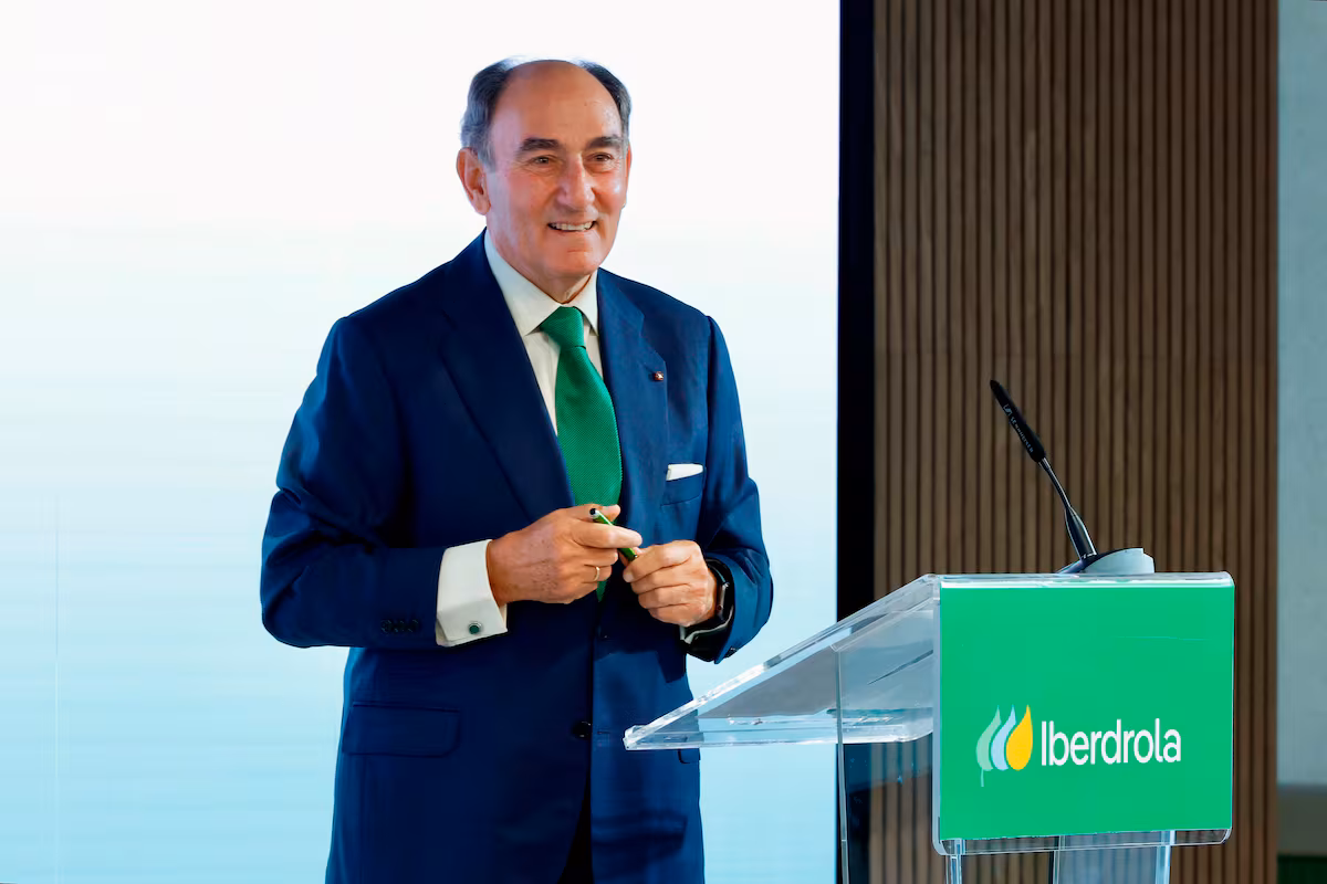Iberdrola impulsa el futuro energético: 14.000 millones de euros en redes eléctricas del Reino Unido » Revista Emprendimiento