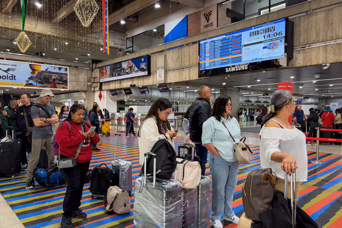 Iberia, Air Europa y Plus Ultra mantienen suspensión de vuelos a Caracas hasta que se garantice la seguridad » Revista Emprendimiento