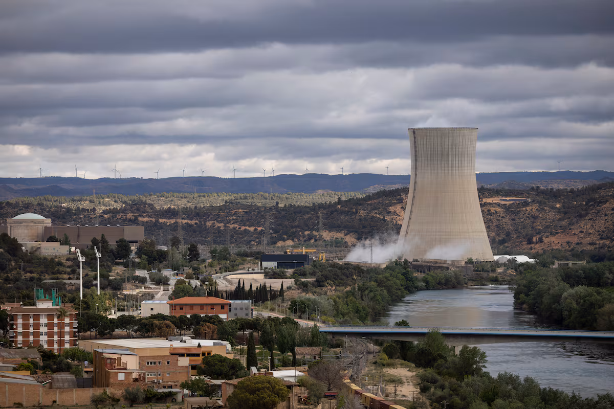 Las Nucleares Catalanas Argumentan su Prolongación: Riesgo de Apagón, Beneficios Millonarios y Ejemplo del Reactor de EE.UU. » Revista Emprendimiento