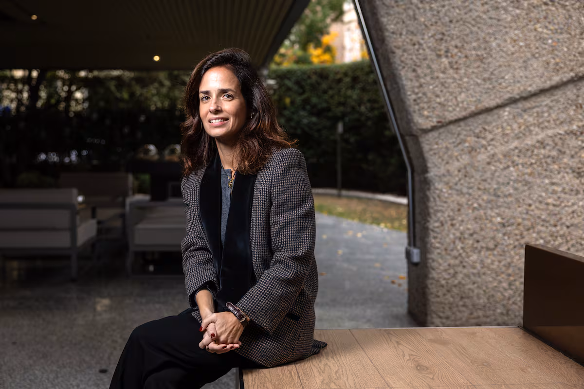 Lucía Gutiérrez-Mellado (JP Morgan AM): La IA sigue siendo clave en tiempos de volatilidad » Revista Emprendimiento