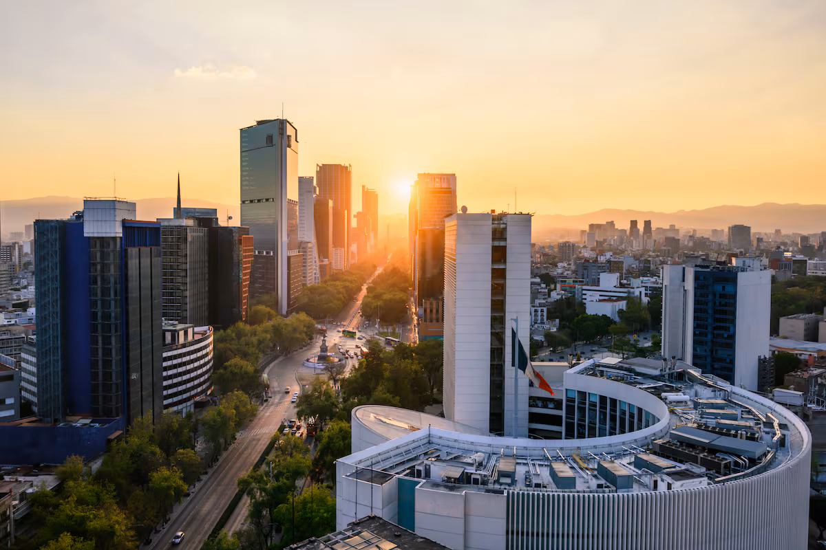 Récord Histórico: México Captó 41 Mil Millones de Dólares en Inversión Extranjera Directa al Tercer Trimestre » Revista Emprendimiento