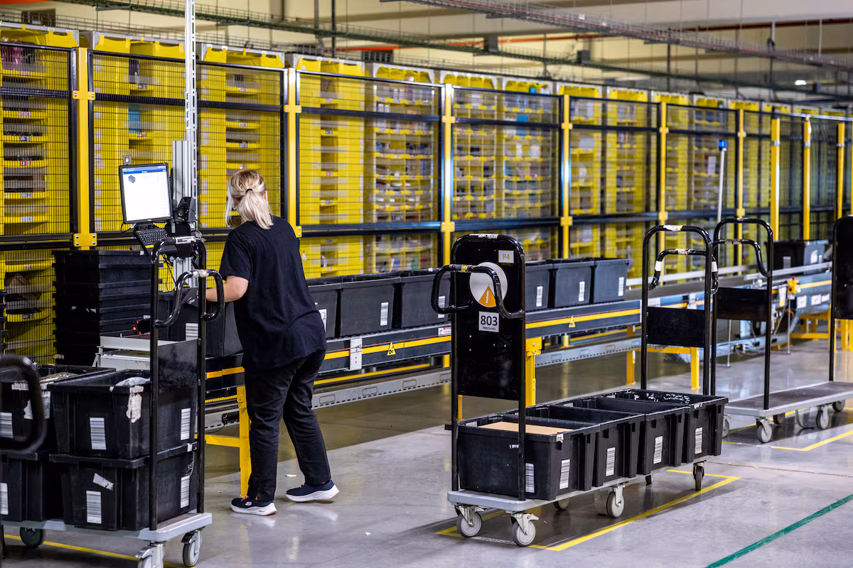 Regulación de Algoritmos en el Control Laboral: Implicaciones para los Trabajadores » Revista Emprendimiento