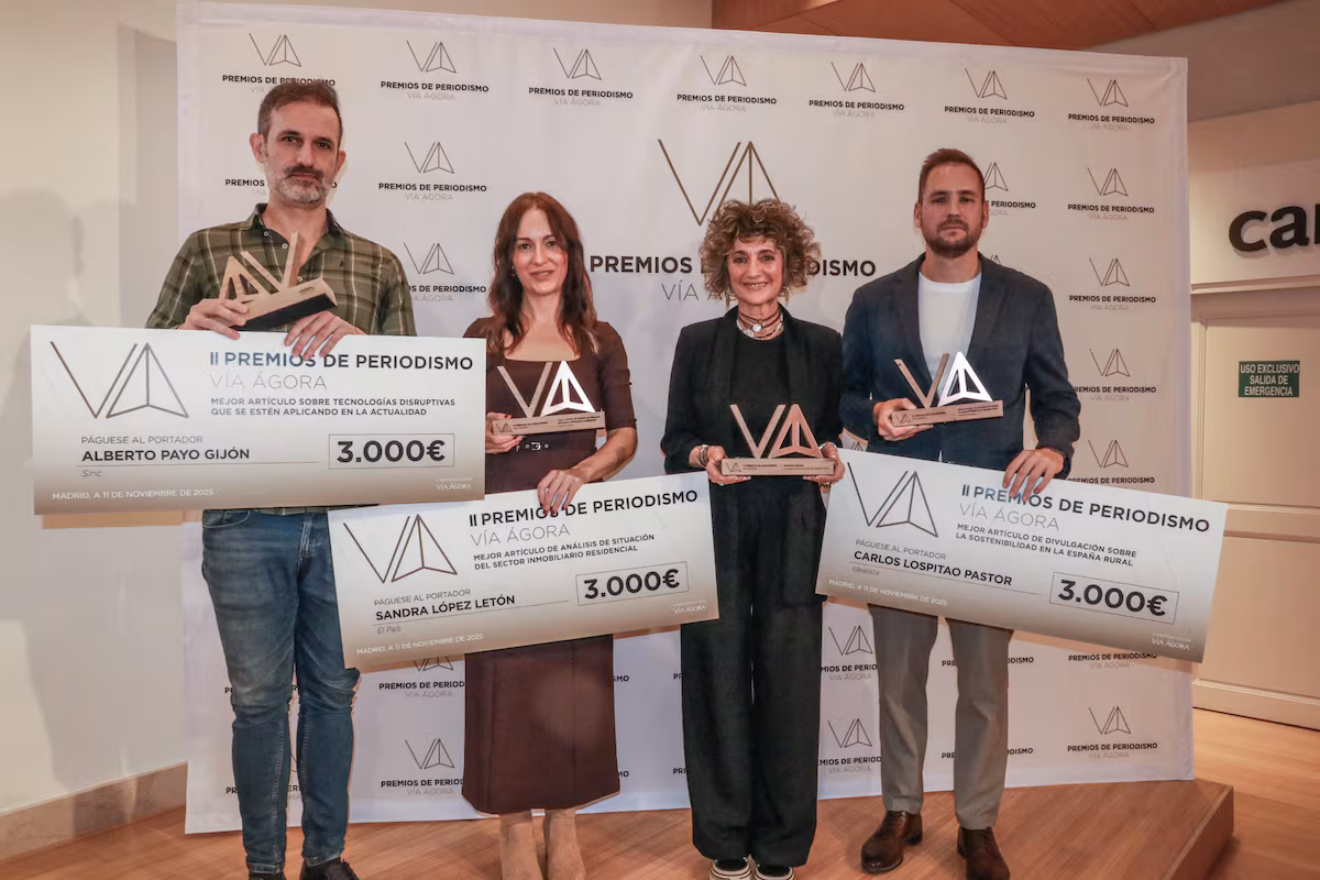 Sandra López Letón de EL PAÍS recibe prestigioso galardón en los Premios de Periodismo VÍA ÁGORA » Revista Emprendimiento