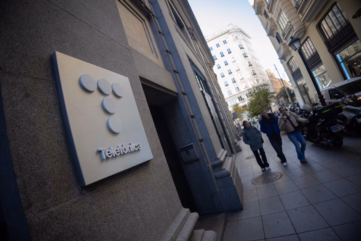 Telefónica disminuye un 17,5% el impacto del ERE en Movistar+ y comienza negociaciones en sus otras filiales » Revista Emprendimiento