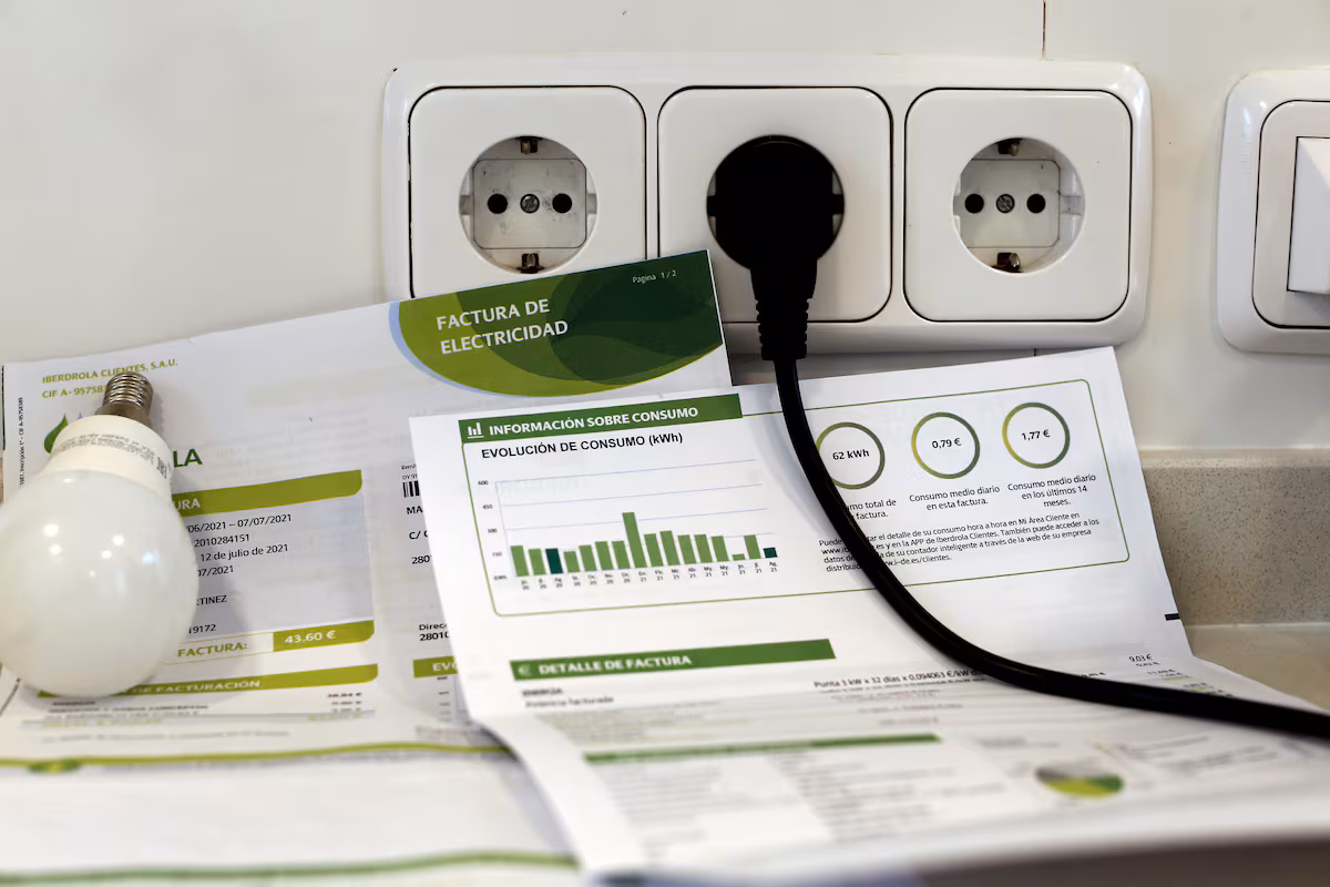 Transición Ecológica sugiere un aumento del 10,5% en la factura eléctrica para 2026 » Revista Emprendimiento