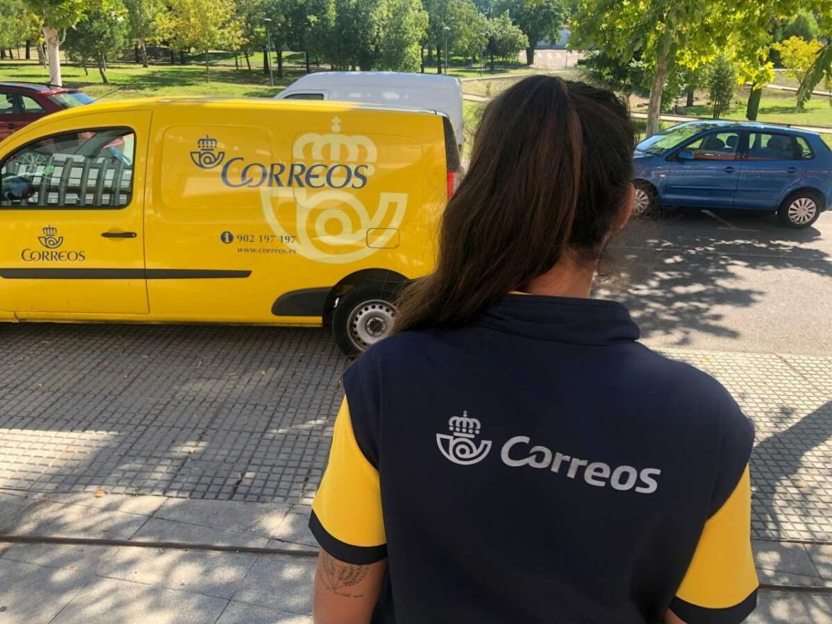 Trabajadora de Correos